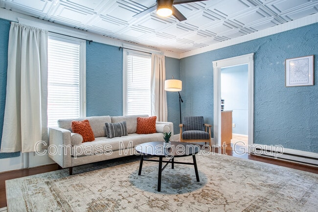 Building Photo - 813 Hall of Fame Dr