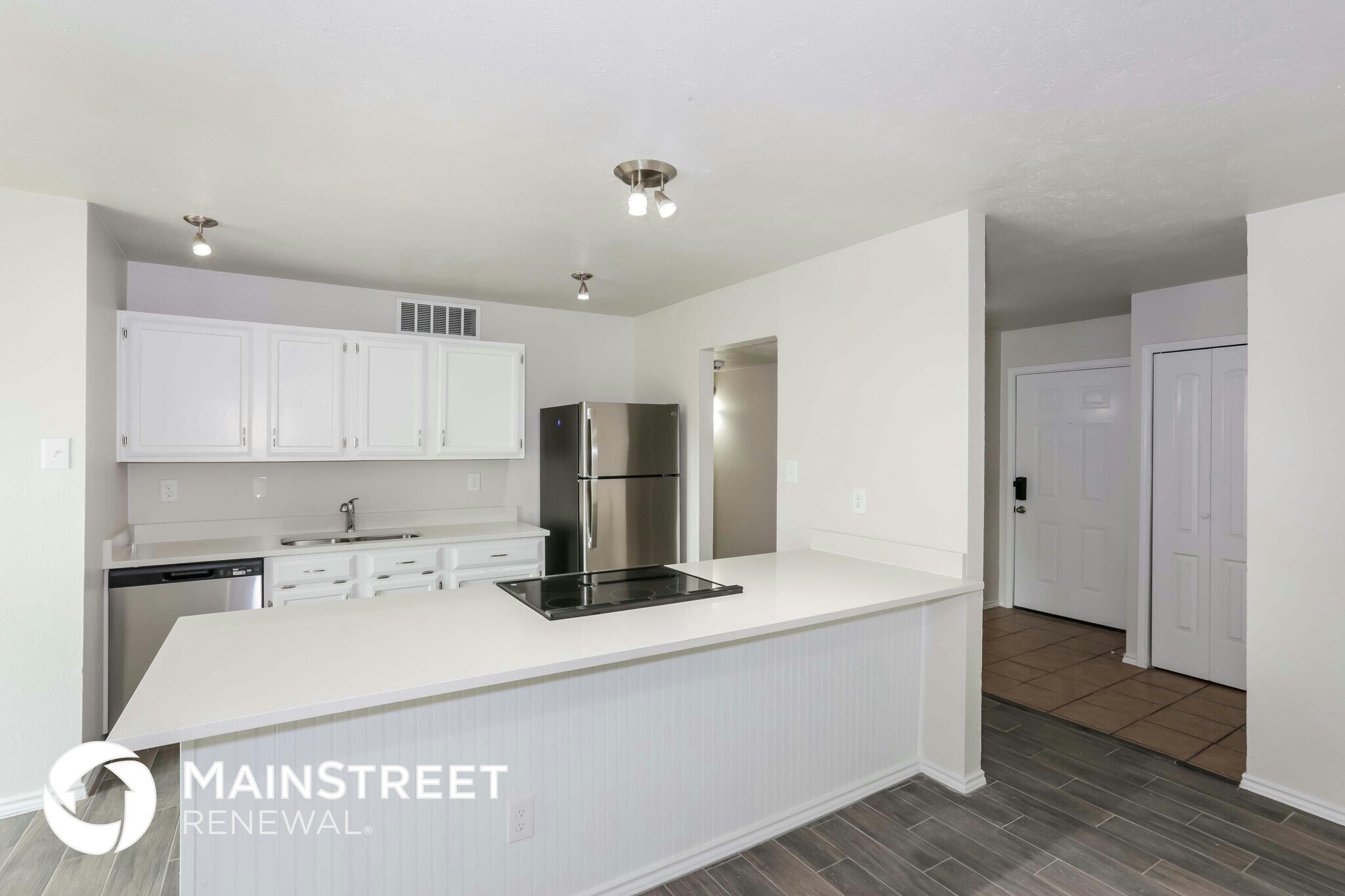 Building Photo - 603 Woodcrest Way