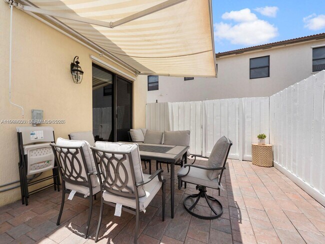 Building Photo - 8781 NW 98th Ct