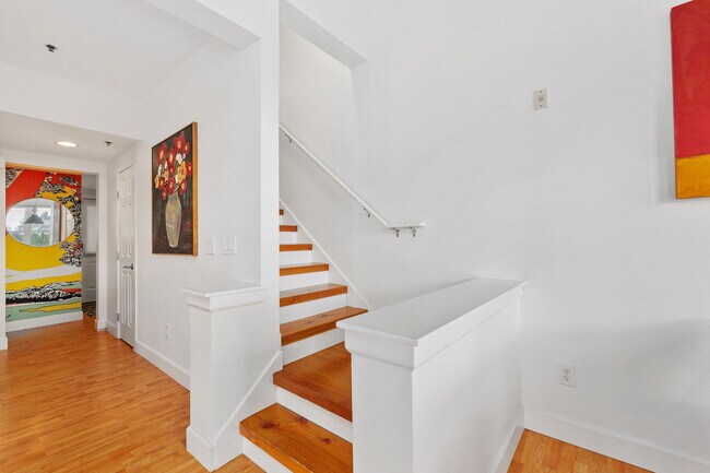 Building Photo - 401 Mason Ct
