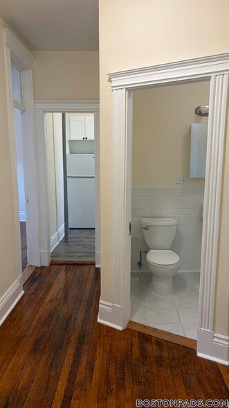 Building Photo - 27 Park Dr