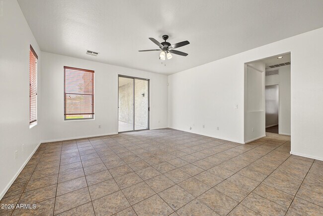Building Photo - 15398 W MacKenzie Dr
