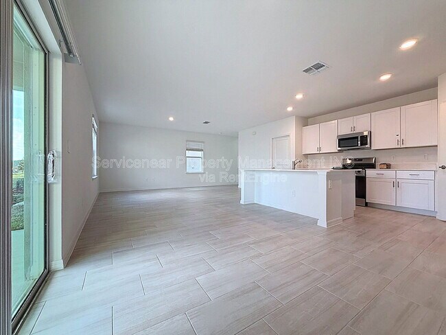 Building Photo - 11267 Flourish Dr.