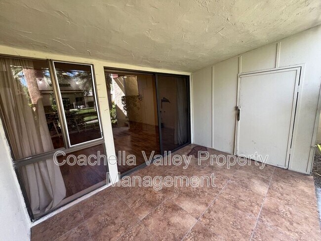 Building Photo - 1655 E Palm Canyon Dr