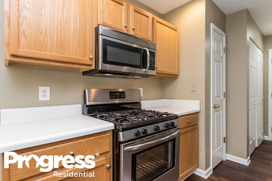 Building Photo - 217 Osmanthus Way