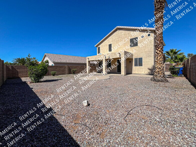 Building Photo - 9765 E Knowles Ave