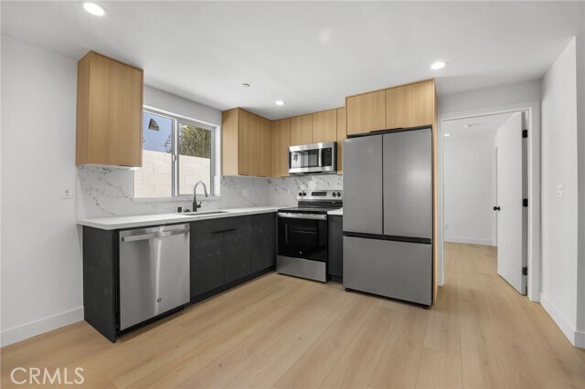 Building Photo - 4513 Rosewood Ave