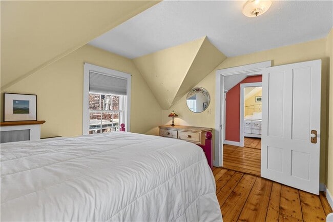 Building Photo - 58 Second St