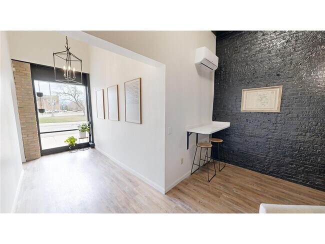 Building Photo - 542 Benson Ave SW