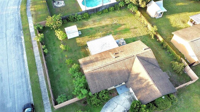 Building Photo - 411 Parson Brown Way