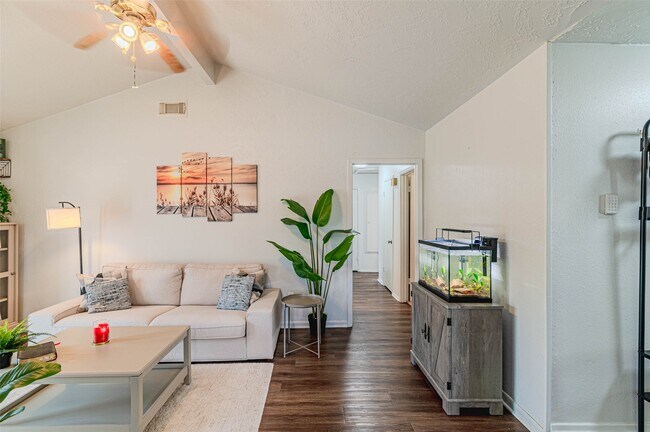 Building Photo - 4606 Fitzwater Dr