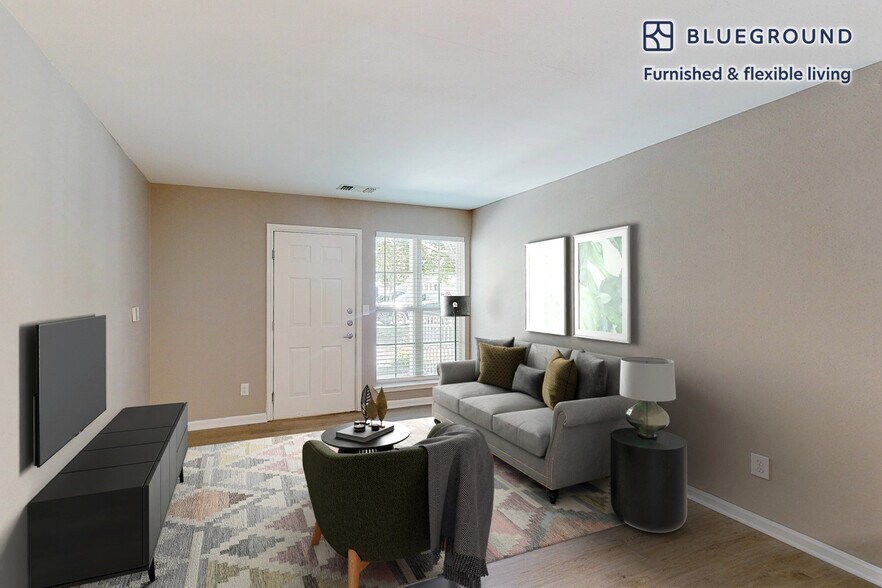 Primary Photo - 100 Court N Dr