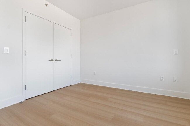 Building Photo - 2 bedroom in Brooklyn NY 11217