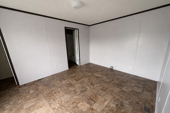 Building Photo - 266 S Birdsall Dr