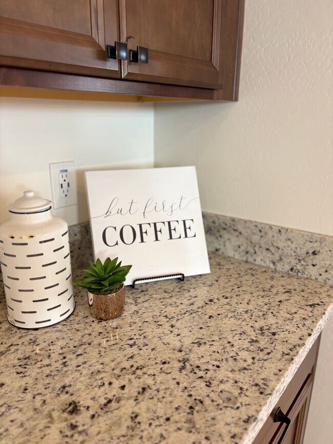 Building Photo - Single Level Queen Creek Home