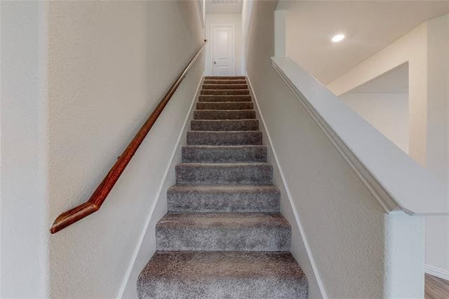 Building Photo - 2130 Clarion Dr