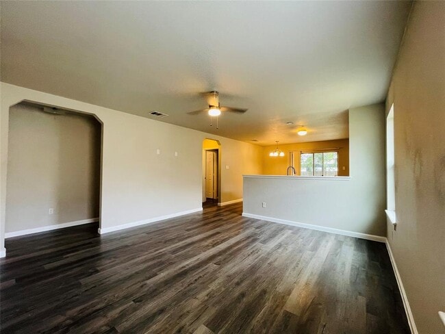 Building Photo - 1116 Canada Wild Dr
