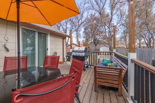 Building Photo - 326 Wood St