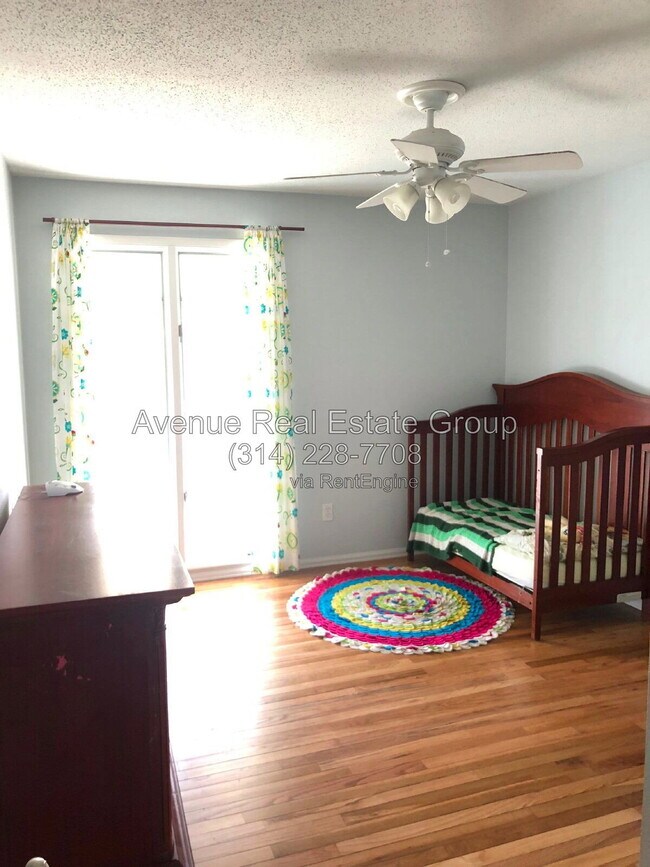 Building Photo - 733 Jares Ct