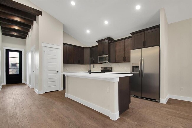 Building Photo - 336 Nene Ln