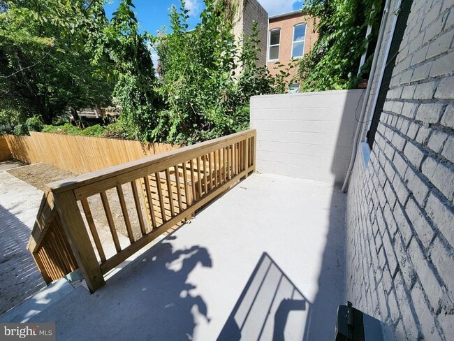 Building Photo - 2126 McCulloh St