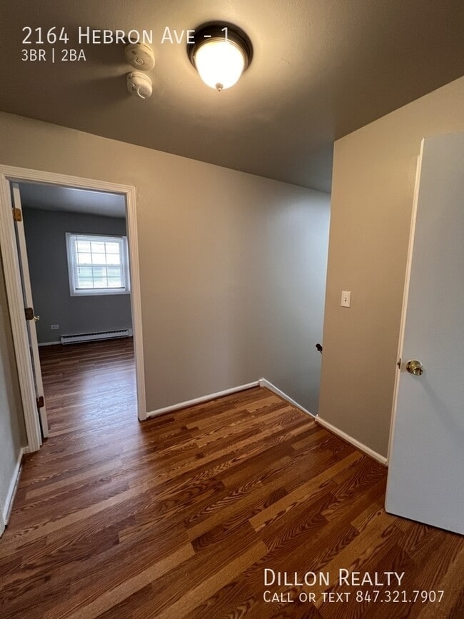 Building Photo - 2164 Hebron Ave