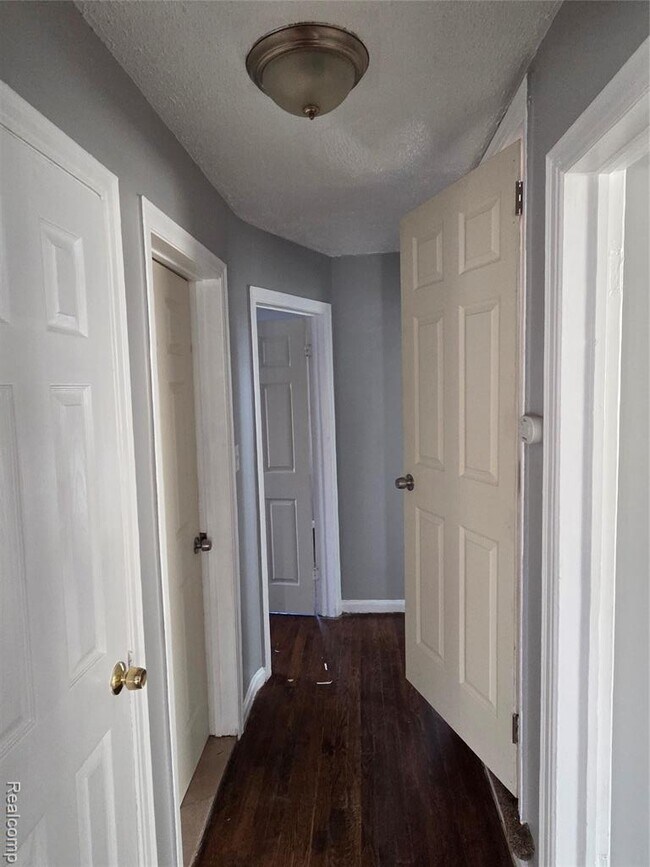 Building Photo - 19496 Braile St