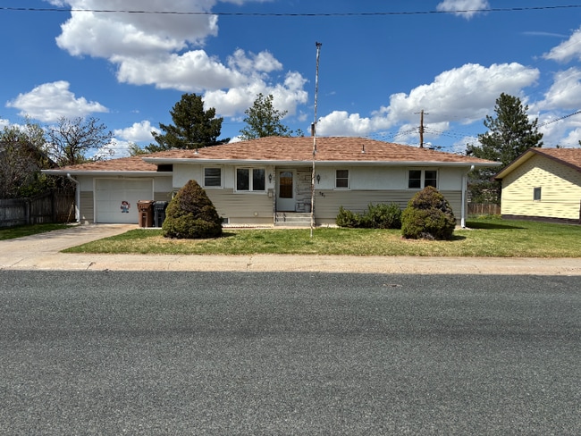 Primary Photo - 501 W 32nd St