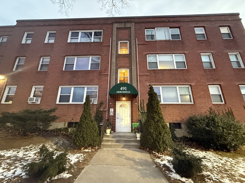 Primary Photo - 493 Arborway