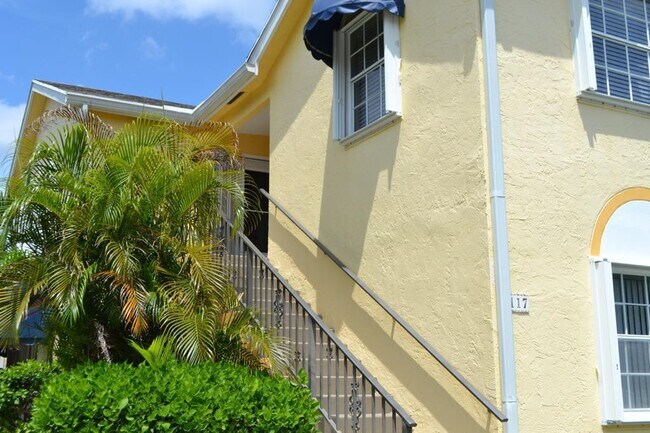 Building Photo - 117 Waterside Dr