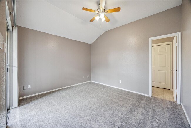 Building Photo - Move-In Ready South Willowbrook Home For Rent!