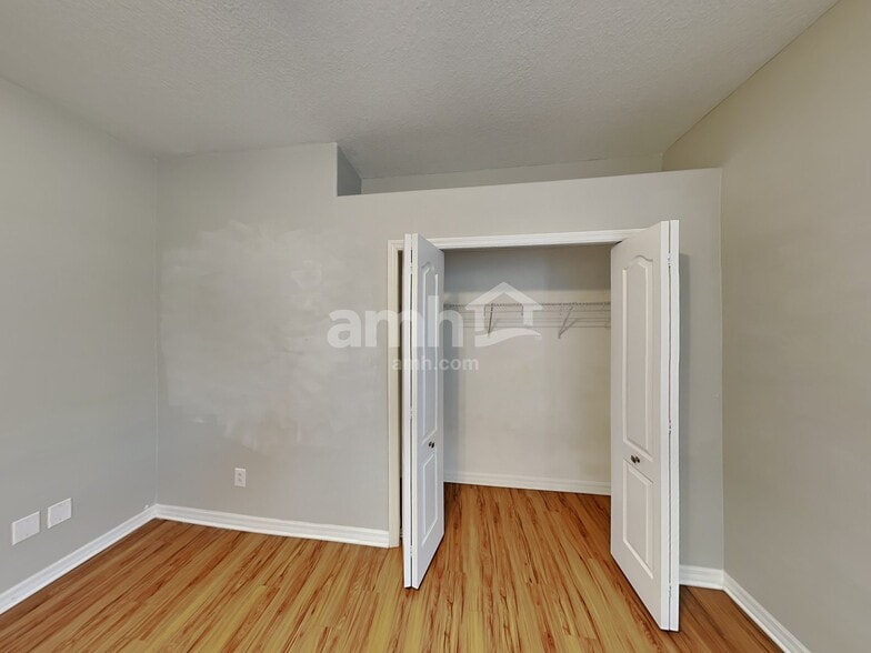 Building Photo - 2311 124th Dr E