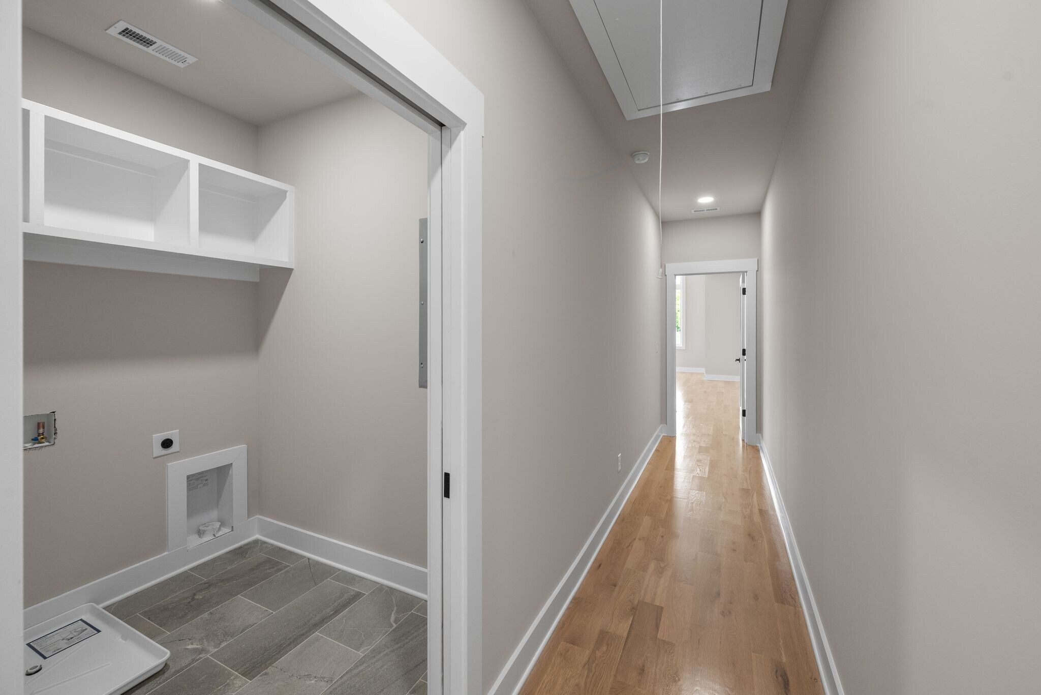 Building Photo - 2523 W Heiman St