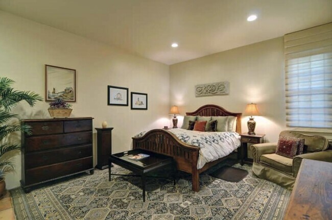 Building Photo - 3756 Foothill Rd