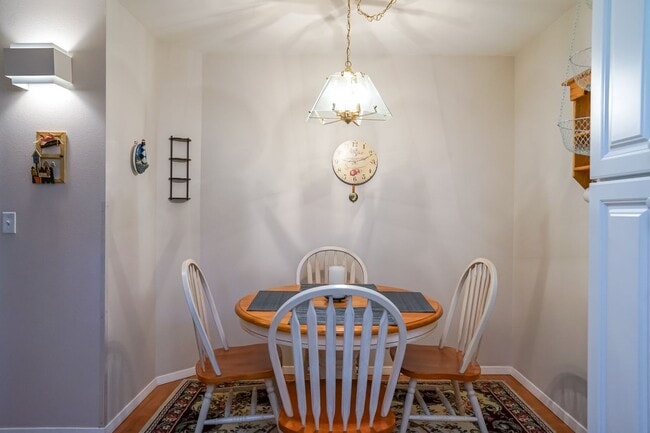 Building Photo - Coeur d'Alene North Condo - Furnished 2 be...