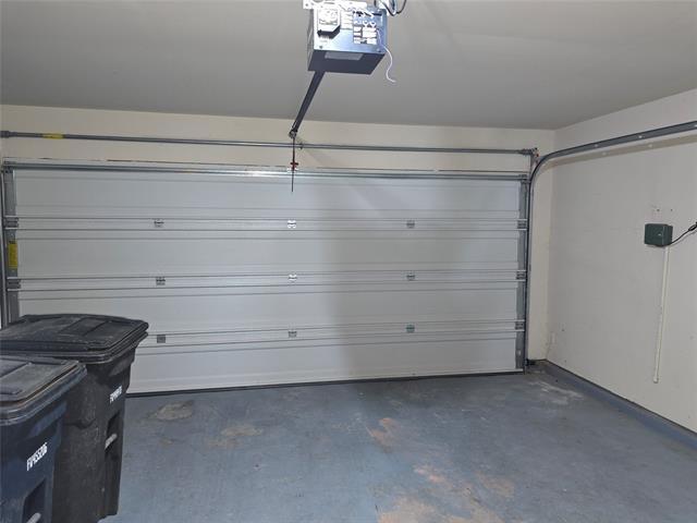 Building Photo - 9028 Navigation Dr
