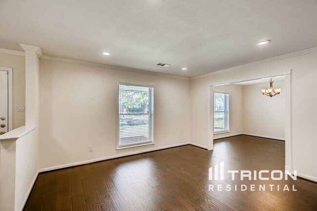 Building Photo - 8127 Twin Hills Dr
