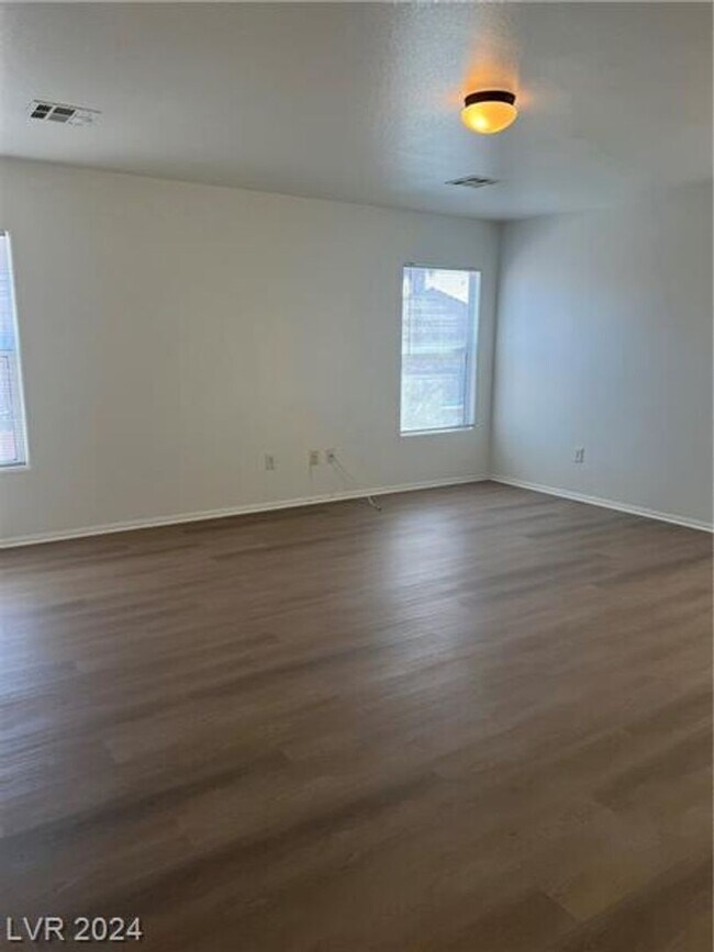 Building Photo - Aliante Two Story Home