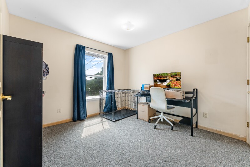 Building Photo - 527 Grant Ave