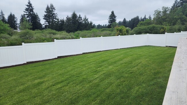 Building Photo - 3 Bedroom, 2.5 Bathroom + DEN in Yelm Cree...