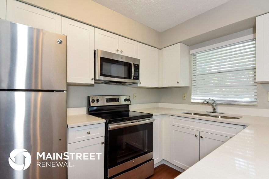 Building Photo - 5420 Southgrove Pl