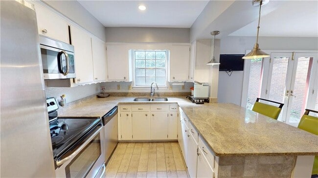 Building Photo - 212 Nack Ln