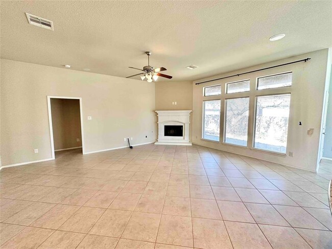 Building Photo - 1801 Tall Chief