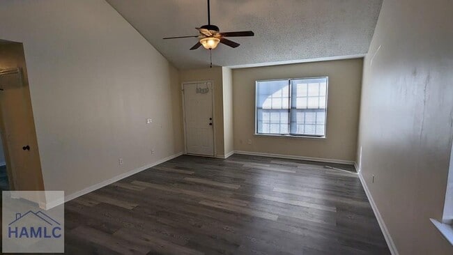 Building Photo - 959 Shady Ln