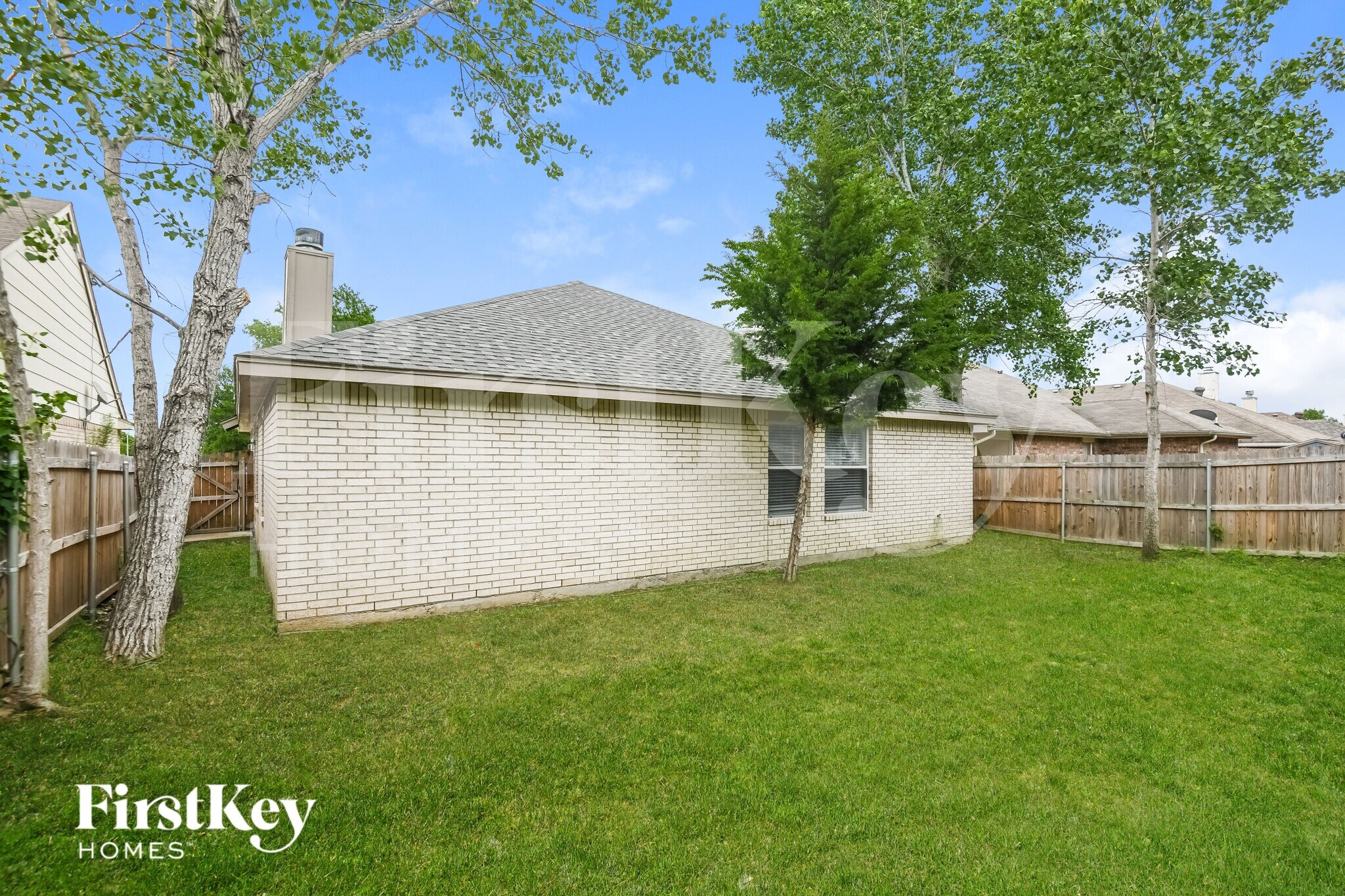 Building Photo - 2529 Rivers Edge Dr