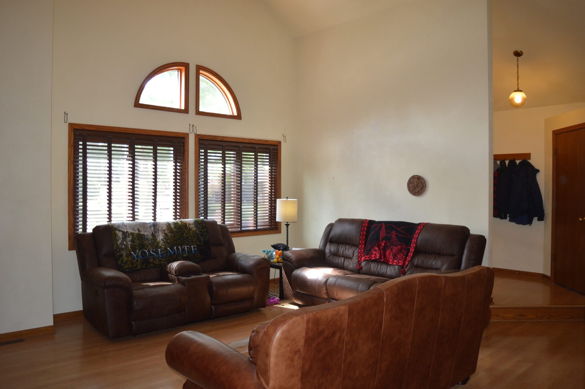Building Photo - 7917 W Oakbrook Cir