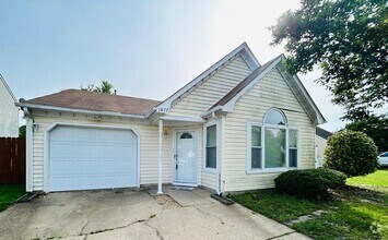 Building Photo - Welcome to Your New Home in Virginia Beach...