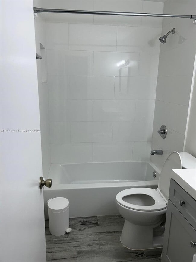 Building Photo - 9630 SW 152nd Ave