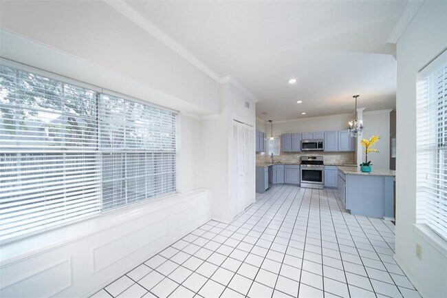 Building Photo - 427 Birch Hill Dr