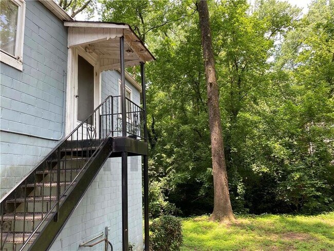 Building Photo - 117 Shadowmoor Dr